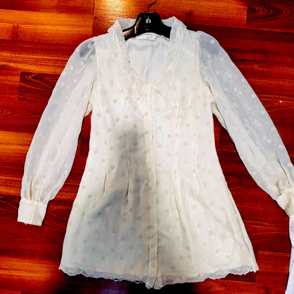 BNWT Snidel Cream Sheer Blouse
